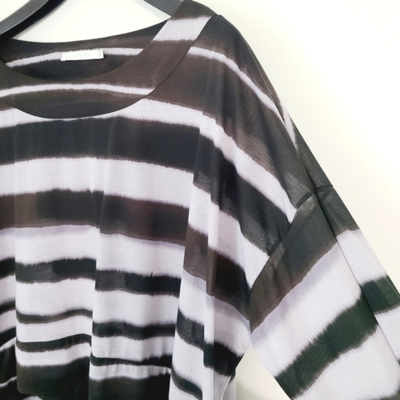 Lauren Vidal Cropped L/S Top - Picture 3 of 7